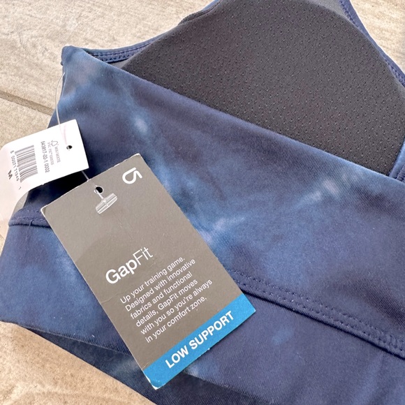 ✨CLEAROUT PRICE NWT GAP Fit Sports Bra Size Medium - Picture 4 of 5